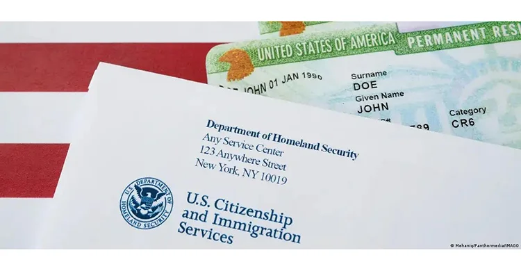 যুক্তরাষ্ট্রে অভিবাসন ভিসা স্থগিতের সিদ্ধান্তে বাংলাদেশিরা কতটা সমস্যায় পড়তে পারেন?