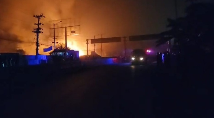 কক্সবাজারে সিএনজি ফিলিং স্টেশনে বিস্ফোরণ, বেশ কয়েকজন দগ্ধ