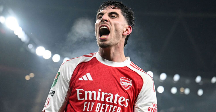 শেষ মুহূর্তের গোলে চেলসিকে হারিয়ে ফাইনালে আর্সেনাল