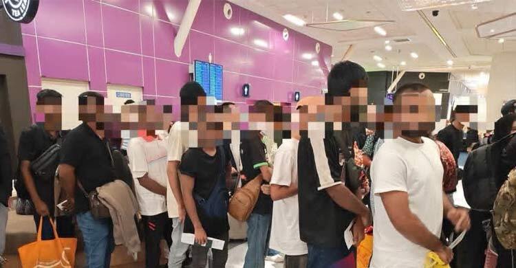 বাংলাদেশিসহ ১৩৫ প্রবাসীকে ফেরত পাঠালো মালয়েশিয়া