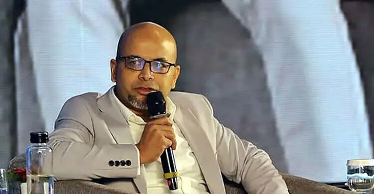 দেশ ছাড়লেন প্রধান উপদেষ্টার বিশেষ সহকারী ফয়েজ আহমদ তৈয়্যব