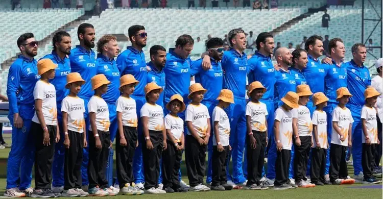 বড় ব্যবধানে হেরে বিশ্বকাপ অভিষেক রাঙানো হলো না ইতালির