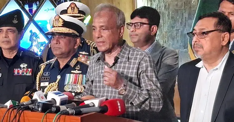 টিআইবিকে জিজ্ঞেস করেন আগের নির্বাচনে কতজন করে মারা গেছে স্বরাষ্ট্র উপদেষ্টা