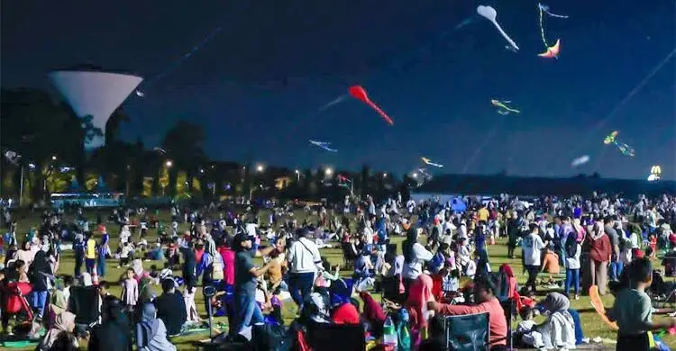 মালয়েশিয়ায় বিশ্ব ঘুড়ি উৎসব