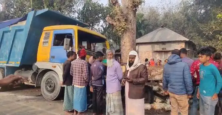 রাজশাহীতে ট্রাক-নছিমনের মুখোমুখি সংঘর্ষে দুই যুবক নিহত
