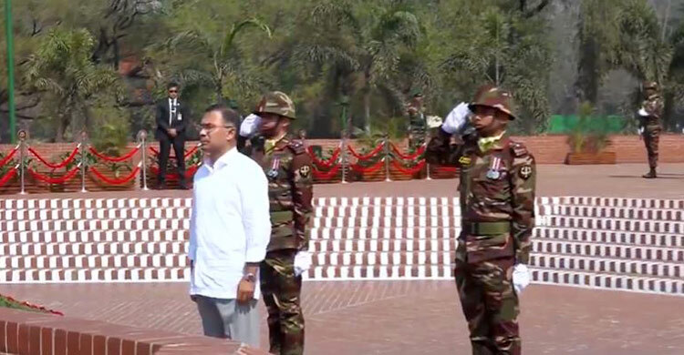 জাতীয় স্মৃতিসৌধে প্রধানমন্ত্রী তারেক রহমানের শ্রদ্ধা