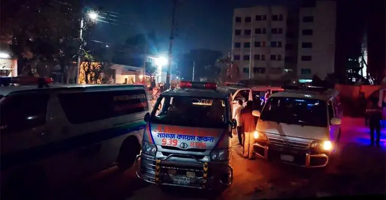 ময়নাতদন্ত ছাড়াই বর-কনেসহ ১৪ জনের মরদেহ হস্তান্তর