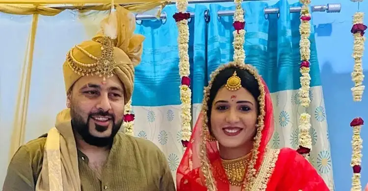 বিতর্কের মাঝেই প্রেমের খবর, ইশা রিখির সঙ্গে বাদশার নতুন অধ্যায়