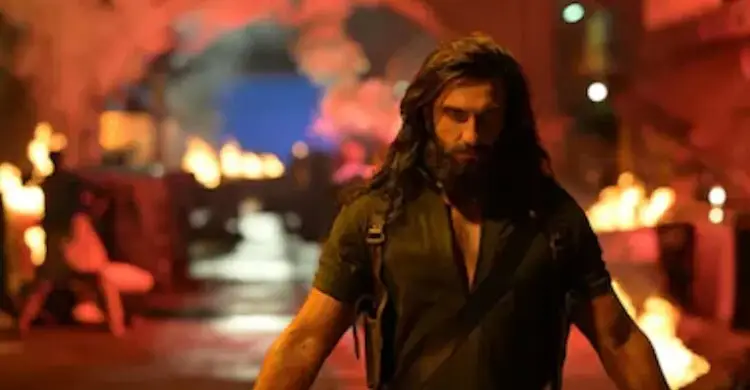 রেকর্ড ভাঙার পথে ‘ধুরন্ধর ২’, ৮ দিনেই আয়ের পাহাড়