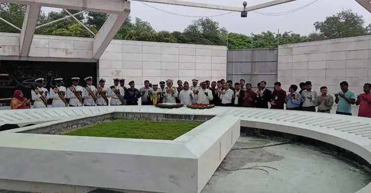 জিয়াউর রহমান-খালেদা জিয়ার সমাধিতে স্পিকার ও ডেপুটি স্পিকারের শ্রদ্ধা