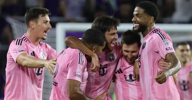 জোড়া গোলে মেসিজাদু, নাটকীয় প্রত্যাবর্তনে জয় ইন্টার মিয়ামির