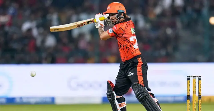আইপিএল উদ্বোধনী ম্যাচেই ২০০’র বেশি রান করলো সানরাইজার্স