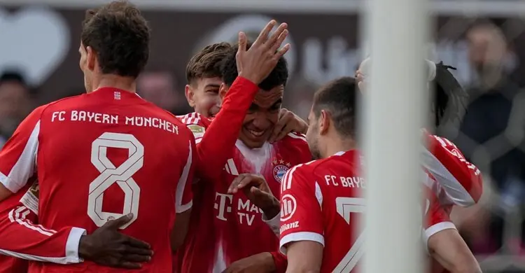 ৫০ বছরের রেকর্ড ভেঙে এক মৌসুমে সর্বোচ্চ গোল বায়ার্নের