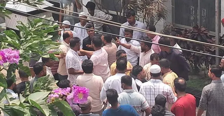 নারায়ণগঞ্জে বিএনপি-এনসিপি-জামায়াতের সংঘর্ষ