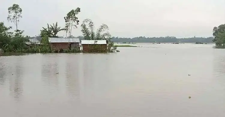 বিপৎসীমার ওপরে ৫ নদীর পানি, ৫ জেলায় বন্যার আভাস