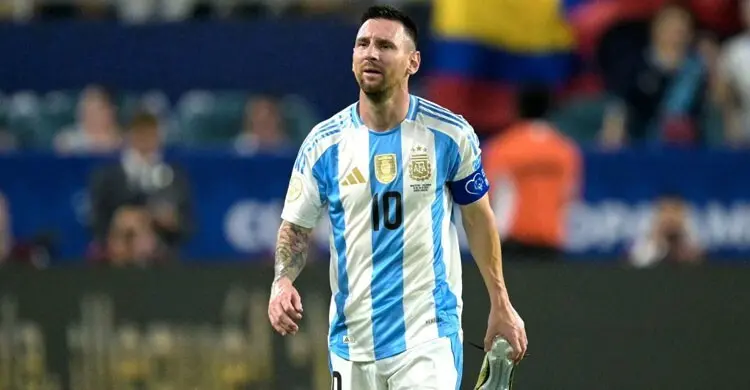 প্রতারণার মামলায় ফেঁসে যাচ্ছেন মেসি!