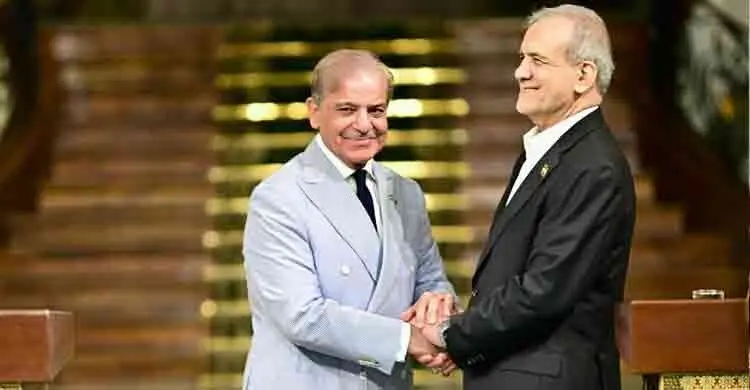 রাতে পাকিস্তানে যাচ্ছে ইরানের প্রতিনিধি দল, বড় ধরনের অগ্রগতির সম্ভাবনা