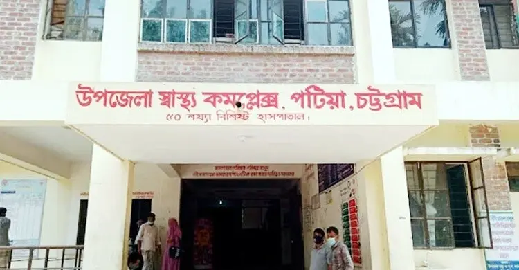 চট্টগ্রামে দুই বাসের মুখোমুখি সংঘর্ষে আহত ২১