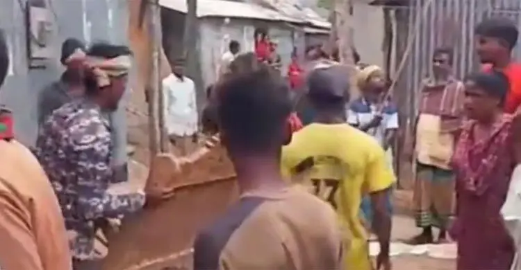 সুনামগঞ্জে সংঘর্ষে নিহতের জেরে প্রতিপক্ষের বাড়িঘর ভাঙচুর-লুট