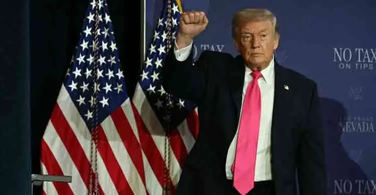 হরমুজ প্রণালি খুললেও ইরানের ওপর নৌ অবরোধ বহাল থাকবে: ট্রাম্প