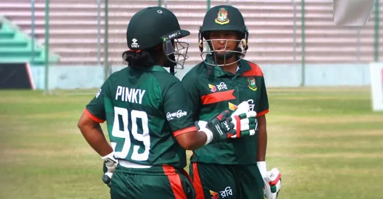 সিরিজ জিততে শ্রীলঙ্কাকে ২১৪ রানের লক্ষ্য দিলো বাংলাদেশের মেয়েরা 