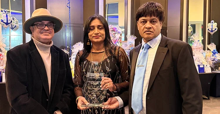 নিউ জার্সিতে আফসানা আনজুমের “ব্যবসা ও কমিউনিটি পার্টনারশিপ” পুরস্কার লাভ