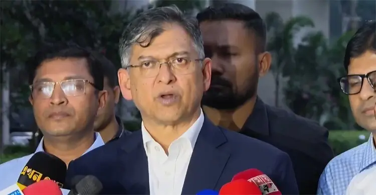 ভারতীয় সীমান্তে কাঁটাতারের বেড়া তাদের অভ্যন্তরীণ বিষয়, সতর্ক বিজিবি স্বরাষ্ট্রমন্ত্রী