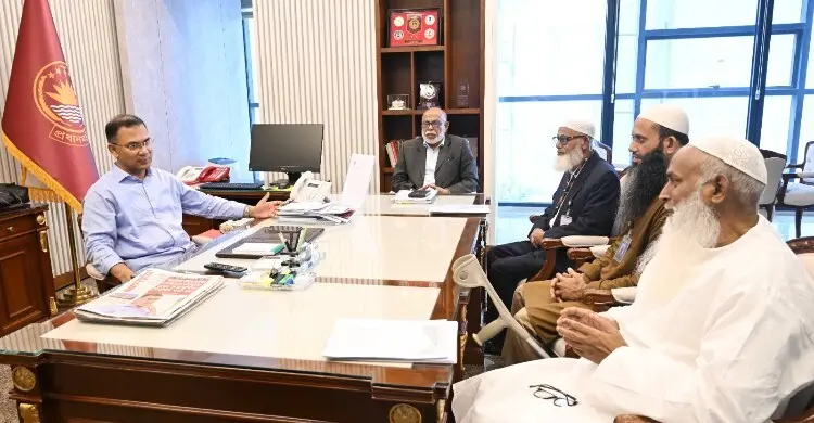 প্রধানমন্ত্রীর সঙ্গে দেখা করলেন ওয়াকফ প্রশাসক