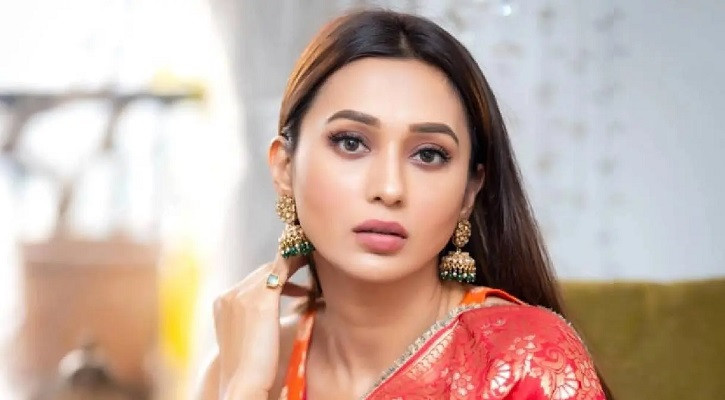 মানহানি মামলার মাঝেই সতর্কবার্তা দিলেন মিমি