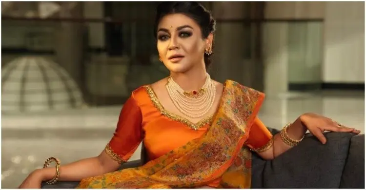 ‘সম্পর্কে প্রাক্তন-বর্তমানের ভেদাভেদ থাকে না’, জয়া আহসানের বার্তা