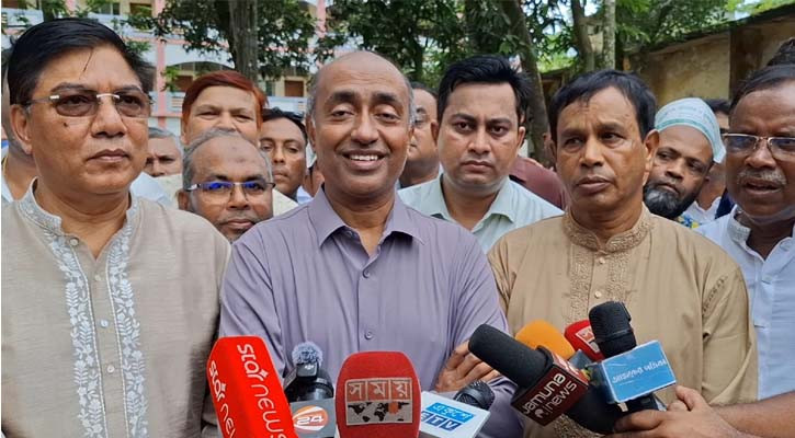 শেখ হাসিনা দেশে ফিরলে আইন অনুযায়ী ব্যবস্থা নেওয়া হবে: আইনমন্ত্রী