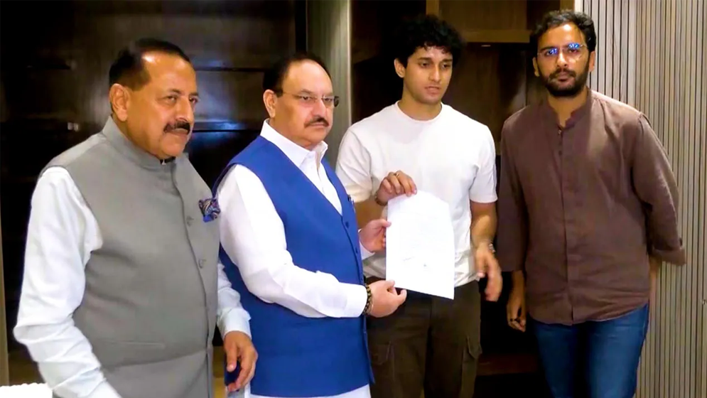 ‘শিক্ষামন্ত্রীর পদত্যাগে কোনো আপস নয়’, কেন্দ্রের সঙ্গে দ্বিতীয় দফা বৈঠকেও অনড় সিজেপি