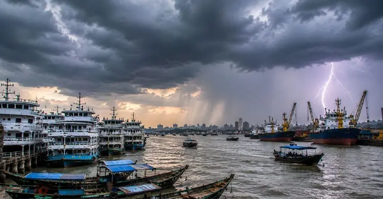 দেশের ১৪ অঞ্চলে ঝড় ও বজ্রসহ বৃষ্টির আভাস