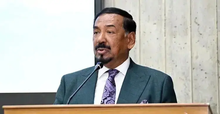 ভারপ্রাপ্ত রাষ্ট্রপতি হিসেবে দায়িত্ব নিলেন স্পিকার হাফিজ উদ্দিন আহমদ