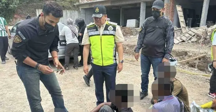মালয়েশিয়ায় বিশেষ অভিযানে ২৪৫ বাংলাদেশি আটক
