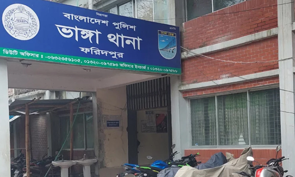 ভাঙ্গায় বাসচাপায় মোটরসাইকেলচালকসহ নিহত ২