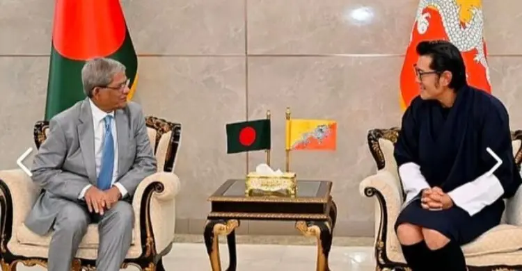 ঢাকায় ভুটানের রাজার যাত্রাবিরতি, রাষ্ট্রপতির সঙ্গে সৌজন্য সাক্ষাৎ