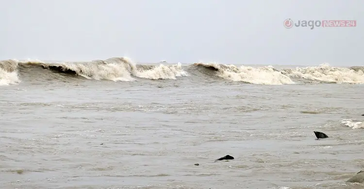 বঙ্গোপসাগরে লঘুচাপ, চার সমুদ্রবন্দরে ৩ নম্বর সতর্ক সংকেত