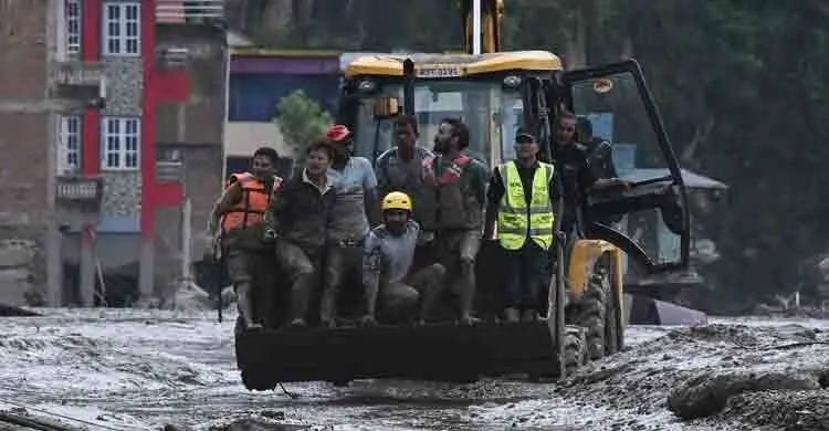 নেপাল-তিব্বতে ভয়াবহ বন্যায় নিখোঁজ ১৫০০, মৃত্যু ১৬৫- এর বেশি