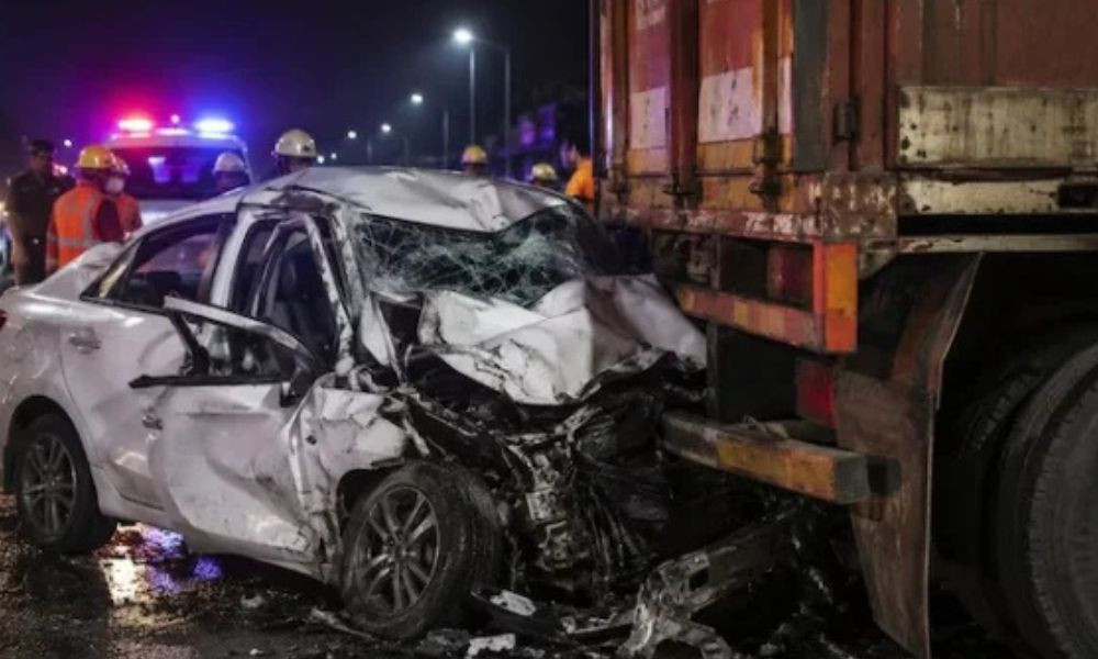 কেরালায় ভয়াবহ সড়ক দুর্ঘটনায় ৮ প্রকৌশল শিক্ষার্থী নিহত